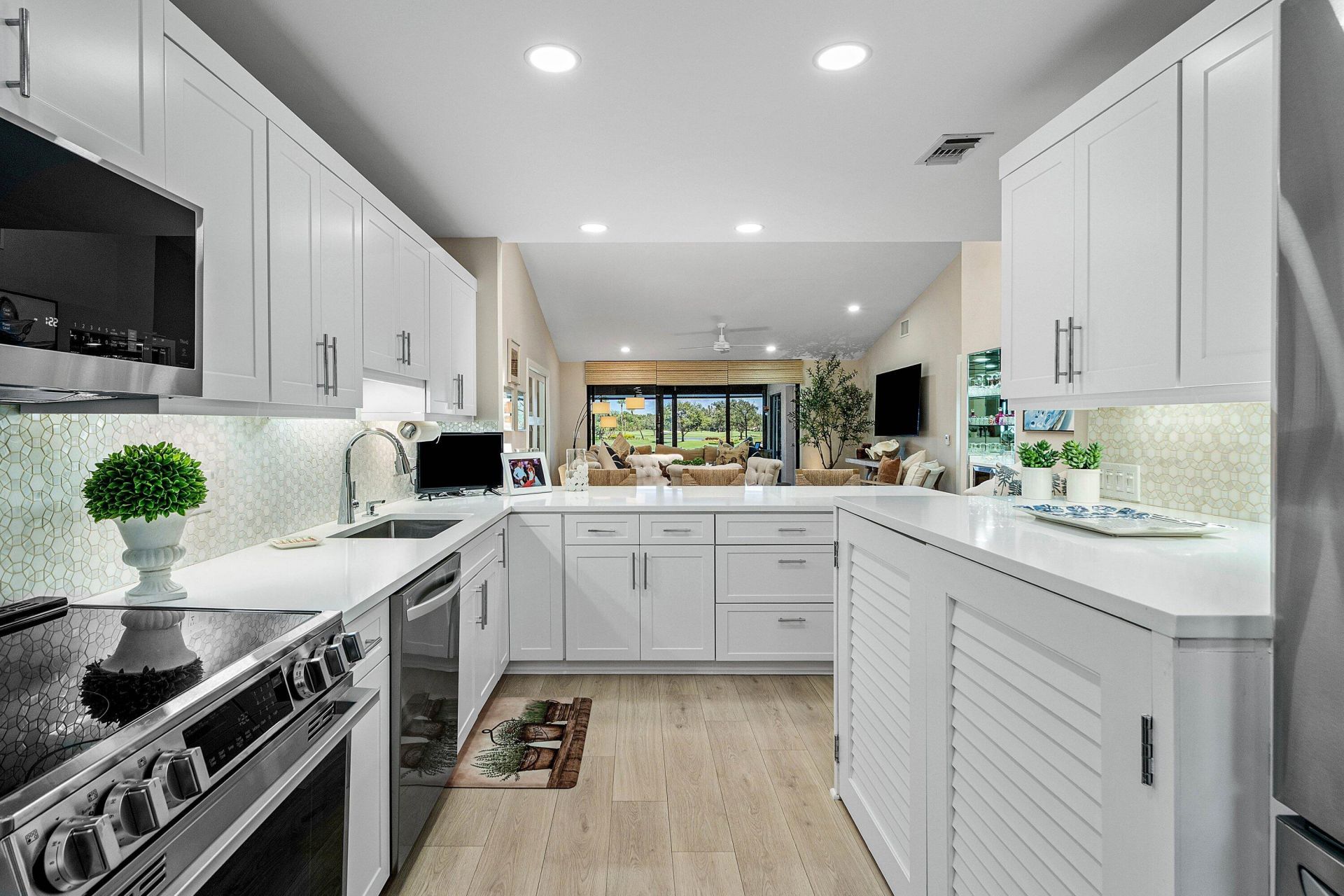 17 Eastgate Drive, Unit B, Boynton Beach, FL 33436 Photo