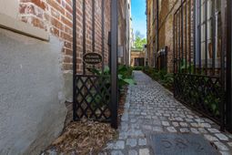 58 1/2 Broad Street photo 4