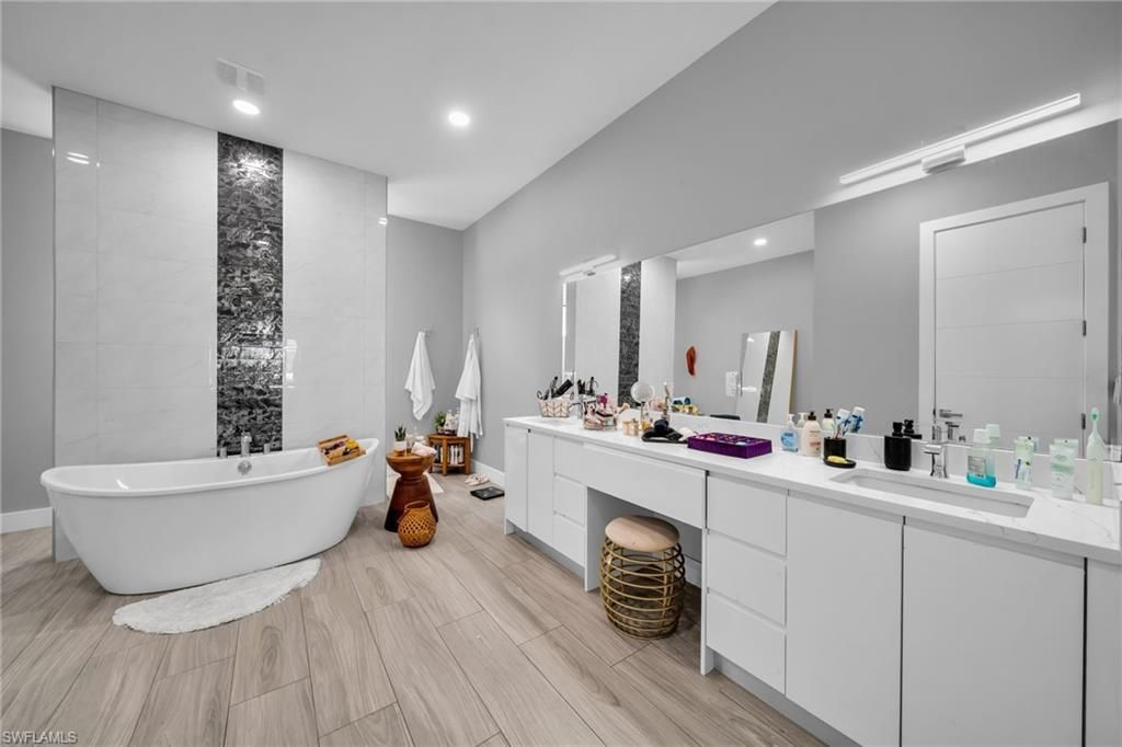 115 NW 33rd Ave, Cape Coral, FL 33993 Photo