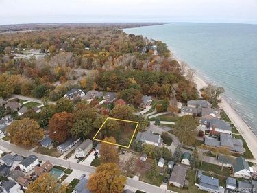 2995 Sandy Oaks Lane , Fort Gratiot Township, Mi 48059