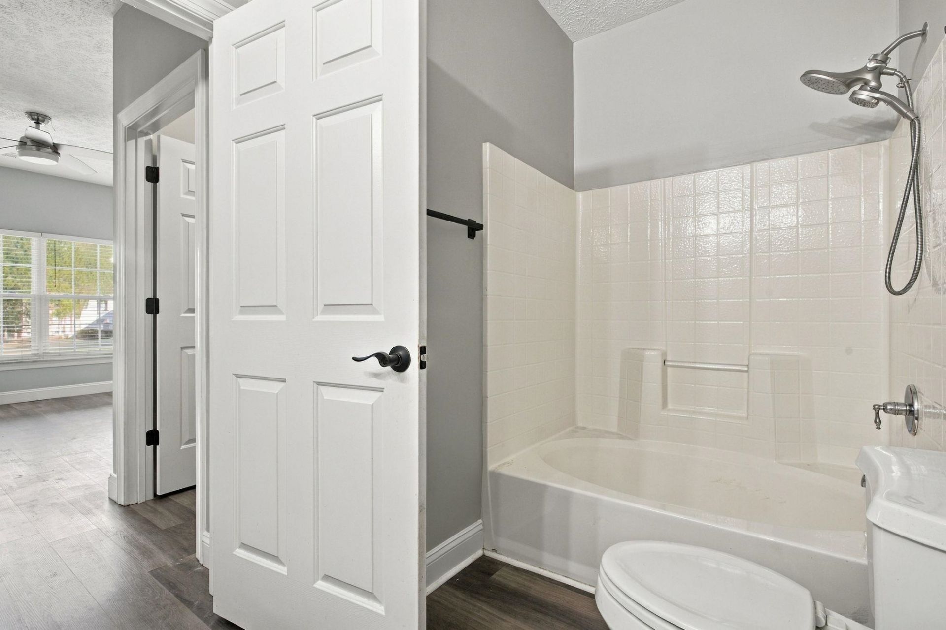 5090 Windsor Green Way  Photo 21