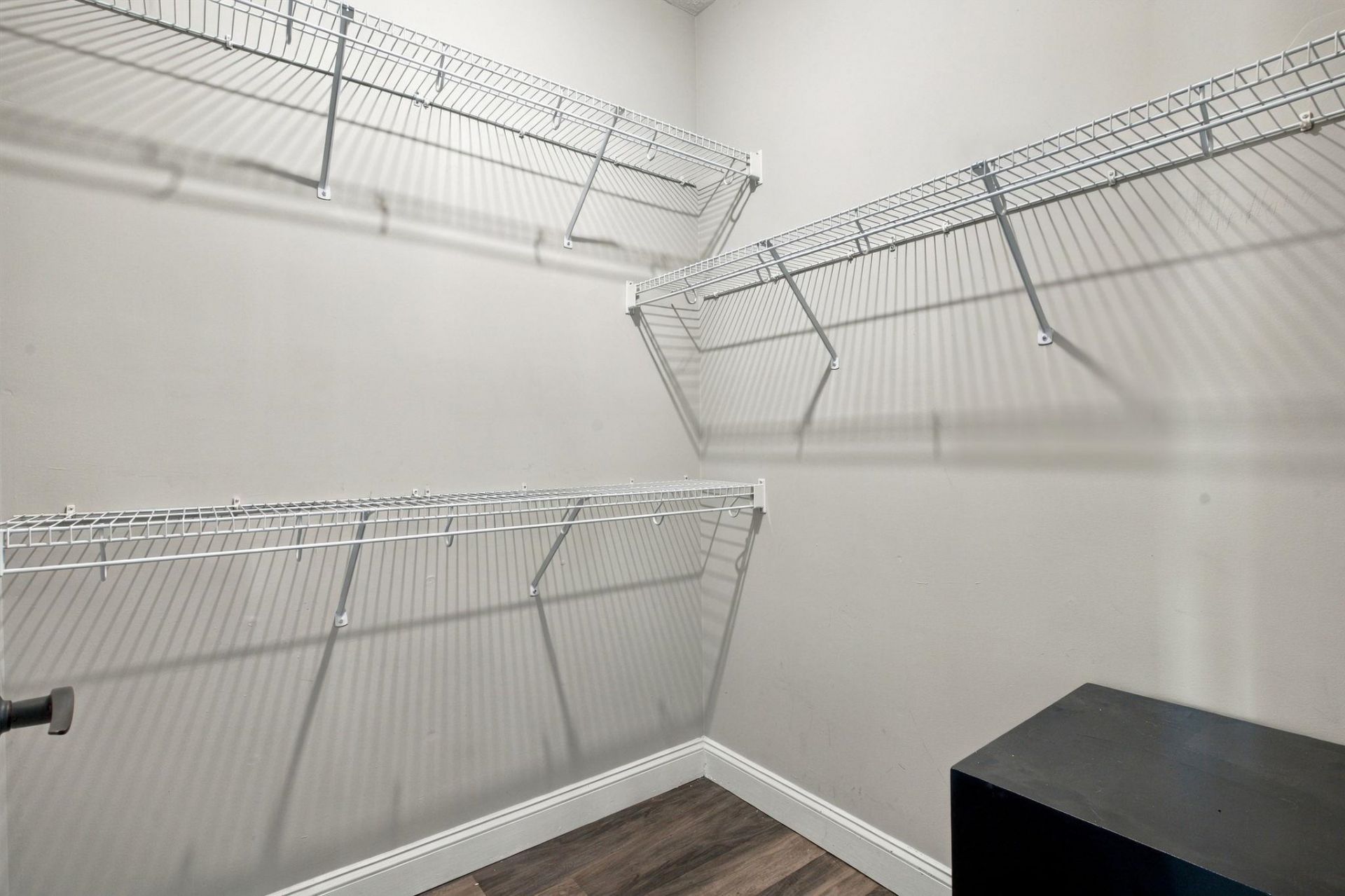 5090 Windsor Green Way  Photo 22