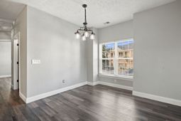 5090 Windsor Green Way  photo 4