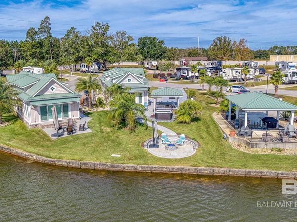 28058 Migratory Way, Elberta, AL 36530