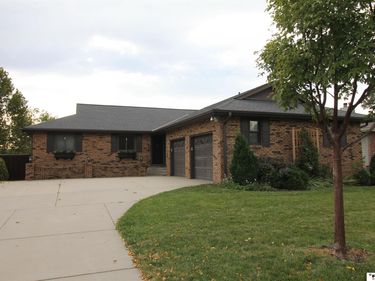 3639 Holmes Park Road, Lincoln, NE 68506