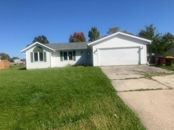 115 Sunny Hill Drive , Davis Junction, IL 61020