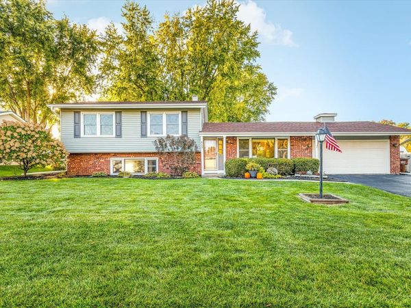 415 BIESTER Drive , Belvidere, IL 61008