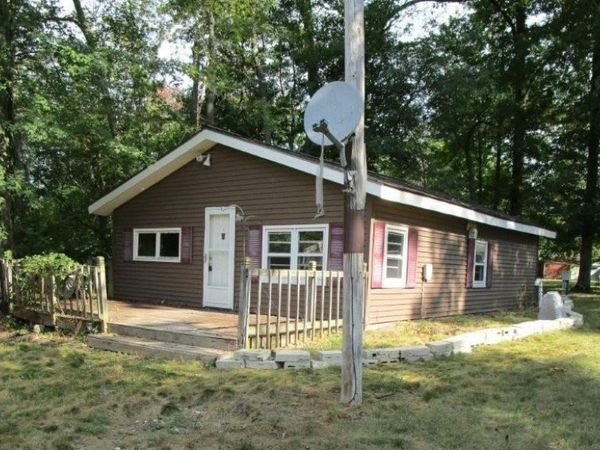 5711 S Butcher Street, Albion, IN 46701