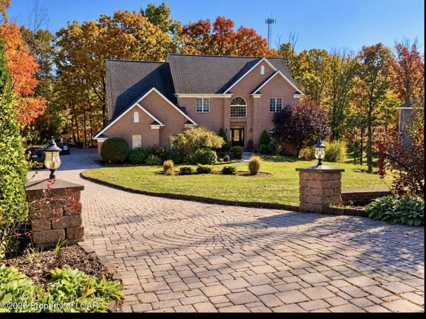 1 Peachwood Drive, Wilkes-Barre, PA 18702