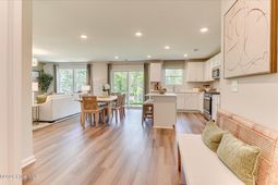 5687 Moncrief Circle photo 4