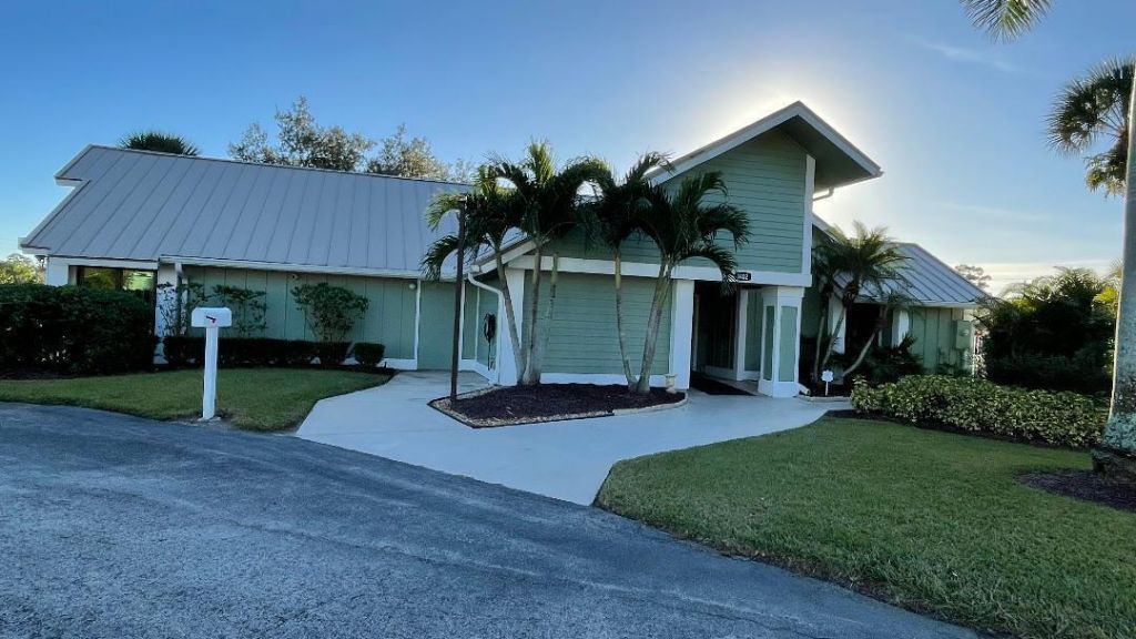 1317 SE Rivergreen Circle, Port Saint Lucie, FL 34952 Photo