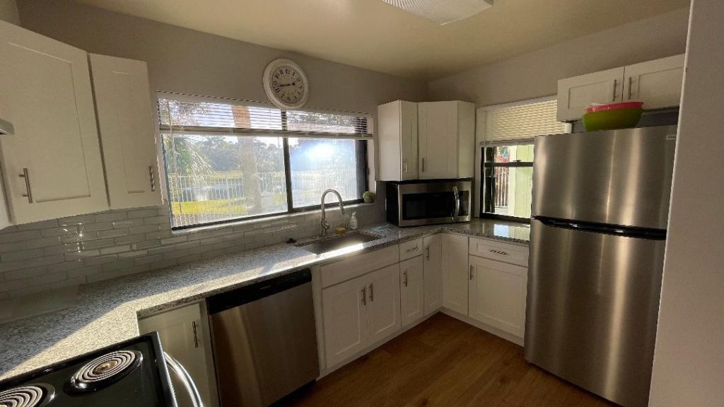 1317 SE Rivergreen Circle, Port Saint Lucie, FL 34952 Photo