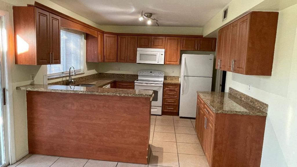 1317 SE Rivergreen Circle, Port Saint Lucie, FL 34952 Photo