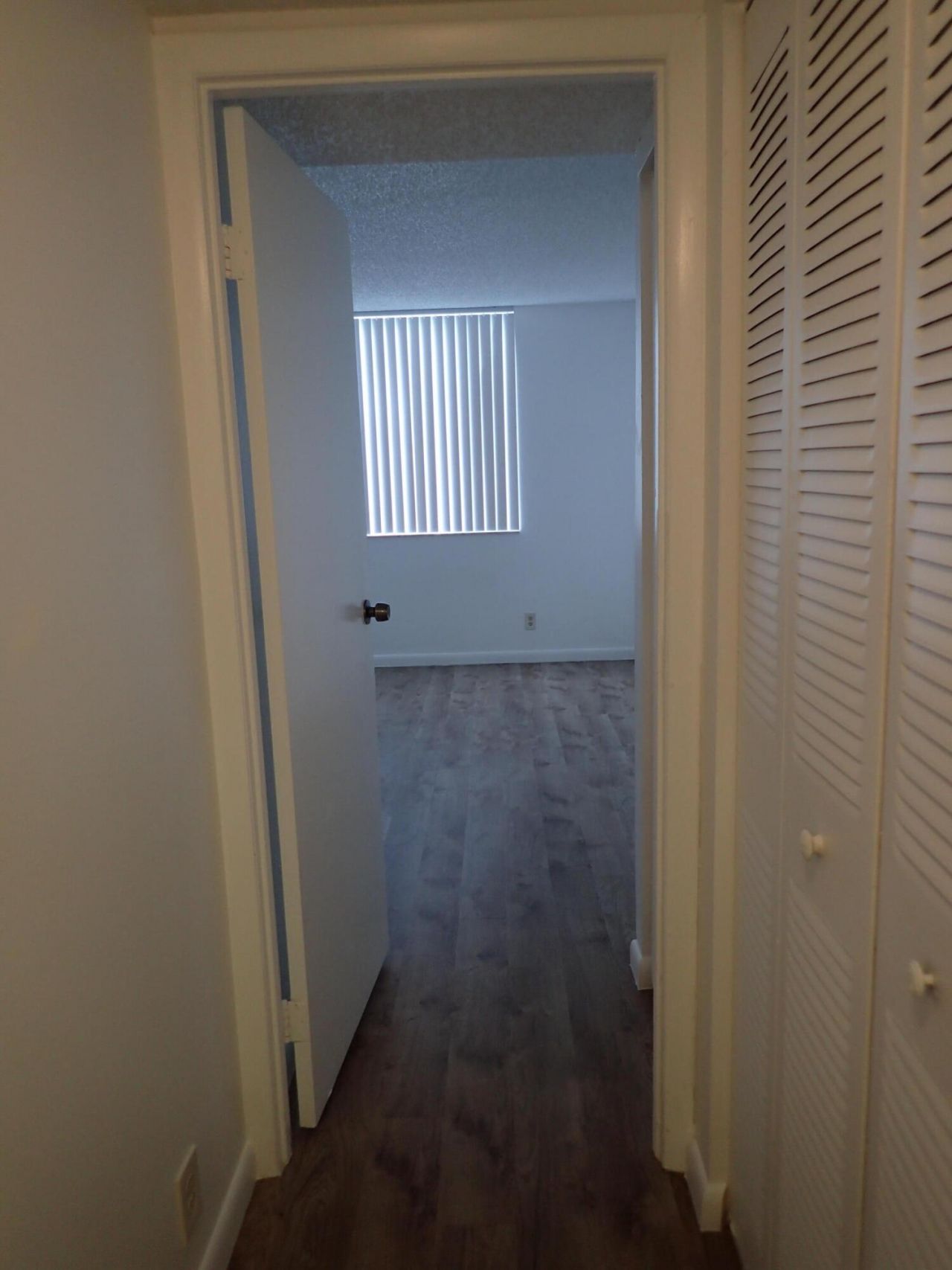 2820 Somerset, Unit 206O, Lauderdale Lakes, FL 33311 Photo