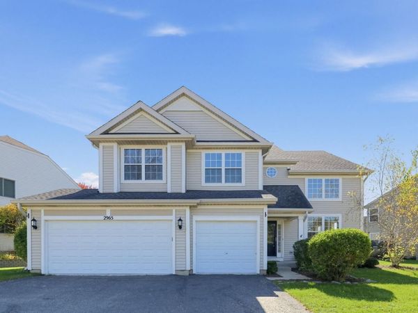 2965 Farmington Drive , Lindenhurst, IL 60046