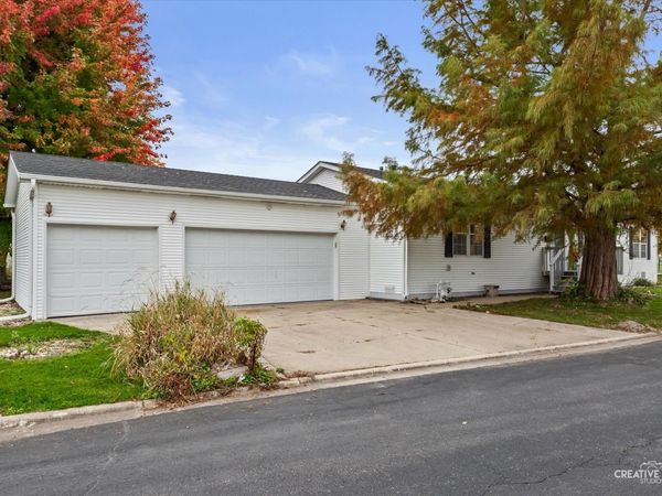 231 Meadowlark Lane , Sandwich, IL 60548