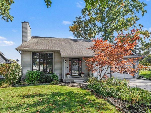 1904 Creeksedge Drive, South Bend, IN 46635
