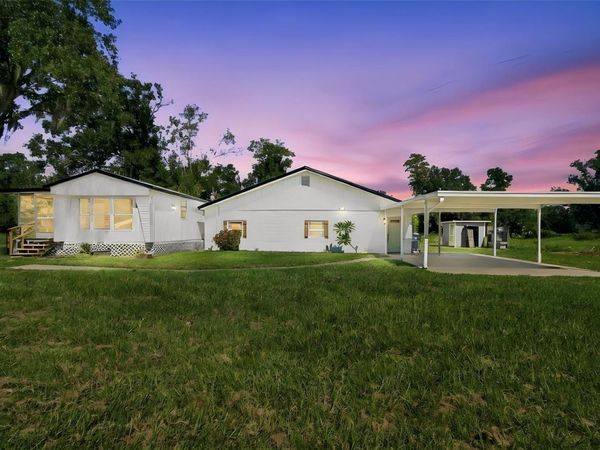 8719 S MEADOWVIEW CIRCLE , TAMPA, FL 33625