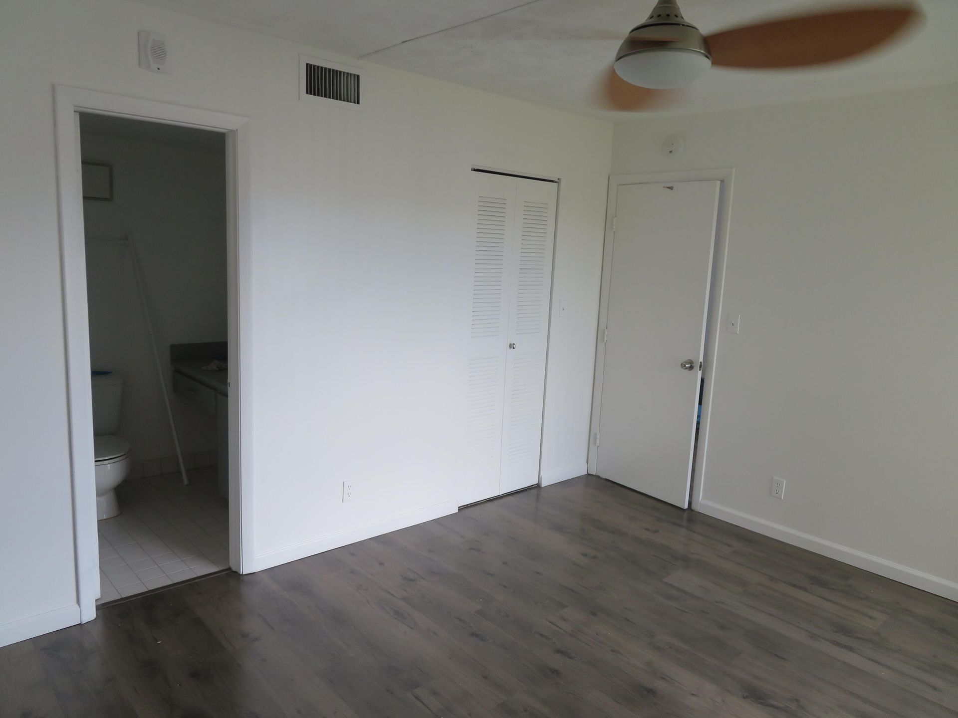 8700 N Sherman Circle, Unit 504, Miramar, FL 33025 Photo