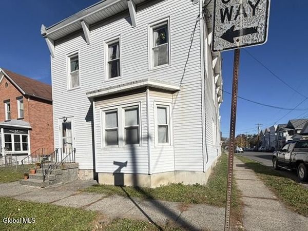 1001 Twenty 4th Street, Unit 1Front, Watervliet, NY 12189