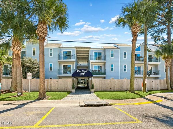 318 Lake Marina Avenue , Unit Apt 203, New Orleans, LA 70124