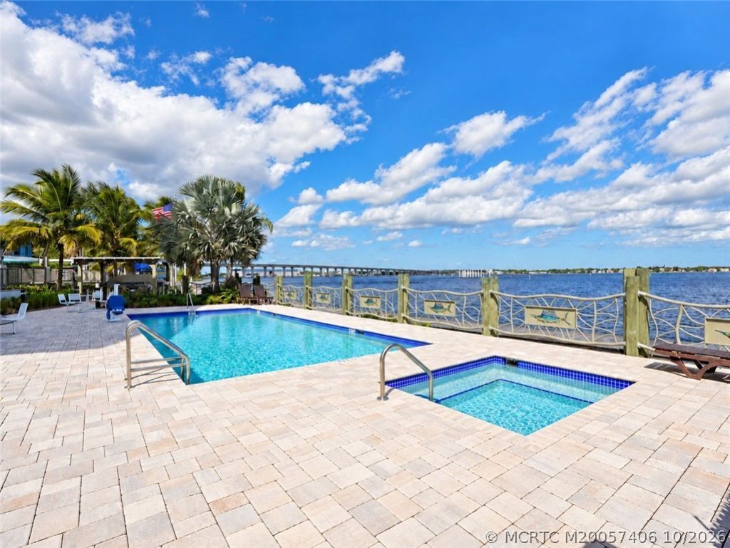 41 SW Seminole Street, Unit Apt# 404, Stuart, FL 34994 Photo
