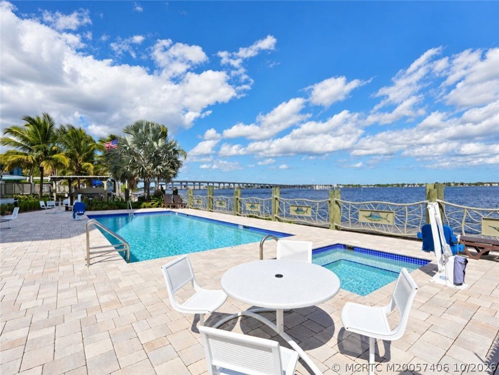 41 SW Seminole Street, Unit Apt# 404, Stuart, FL 34994 Photo