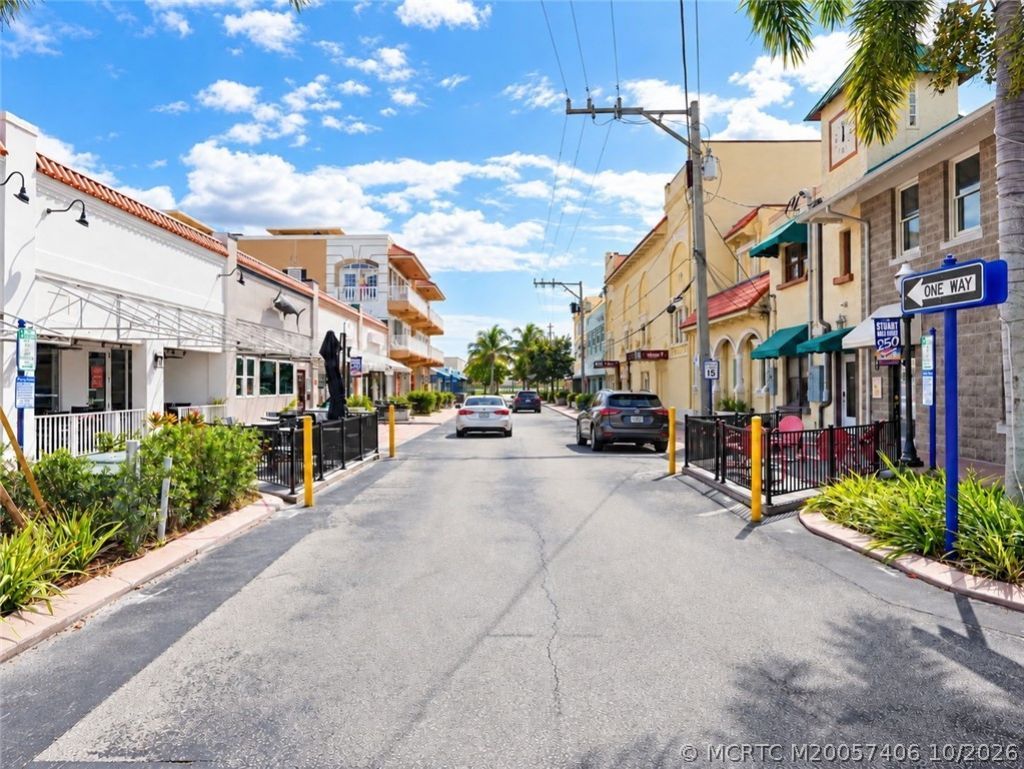 41 SW Seminole Street, Unit Apt# 404, Stuart, FL 34994 Photo