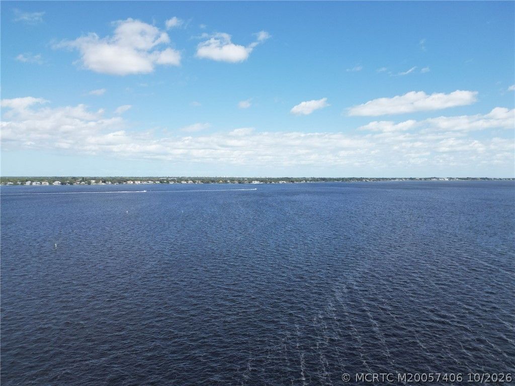 41 SW Seminole Street, Unit Apt# 404, Stuart, FL 34994 Photo