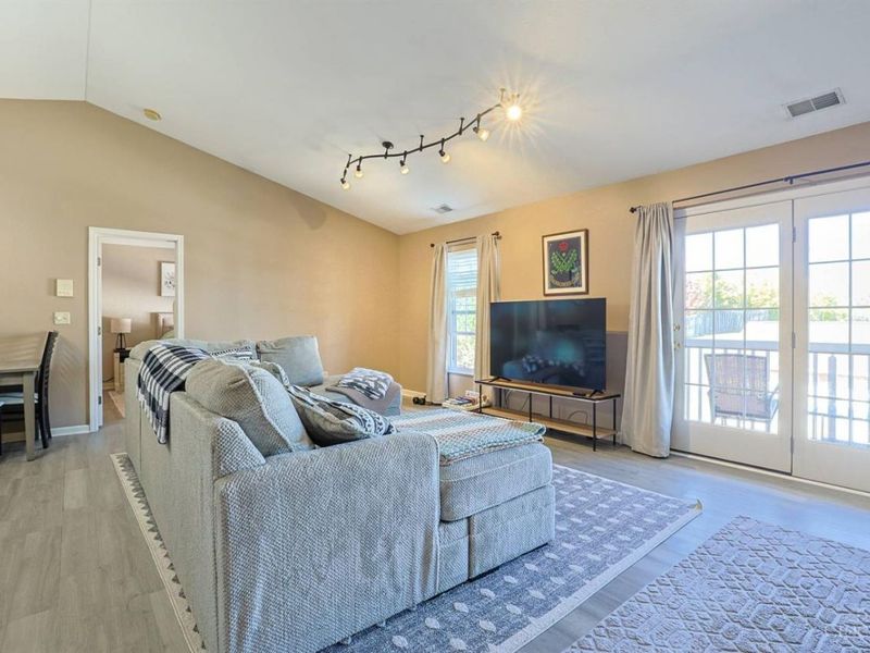 3314 Emerald Lakes Drive, Unit 29, Cincinnati, OH 45211 Photo 7