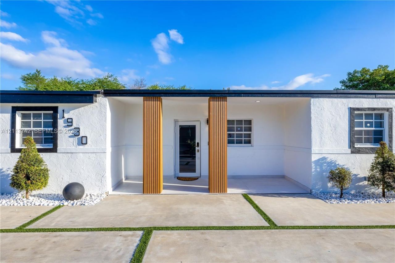 1930 NW 163rd St Rd , Miami Gardens, FL 33054 Photo