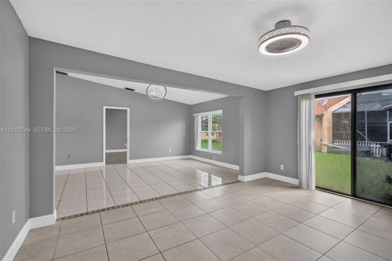 9591 W Fern Ln, Miramar, FL 33025 Photo