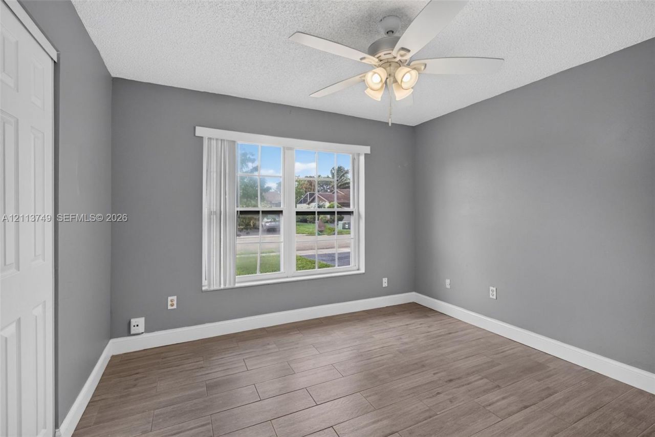 9591 W Fern Ln, Miramar, FL 33025 Photo