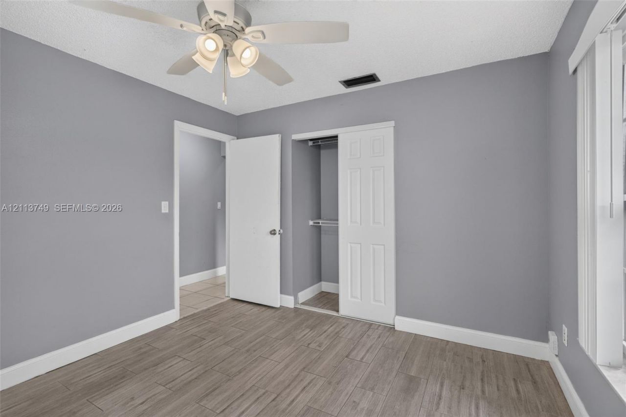 9591 W Fern Ln, Miramar, FL 33025 Photo