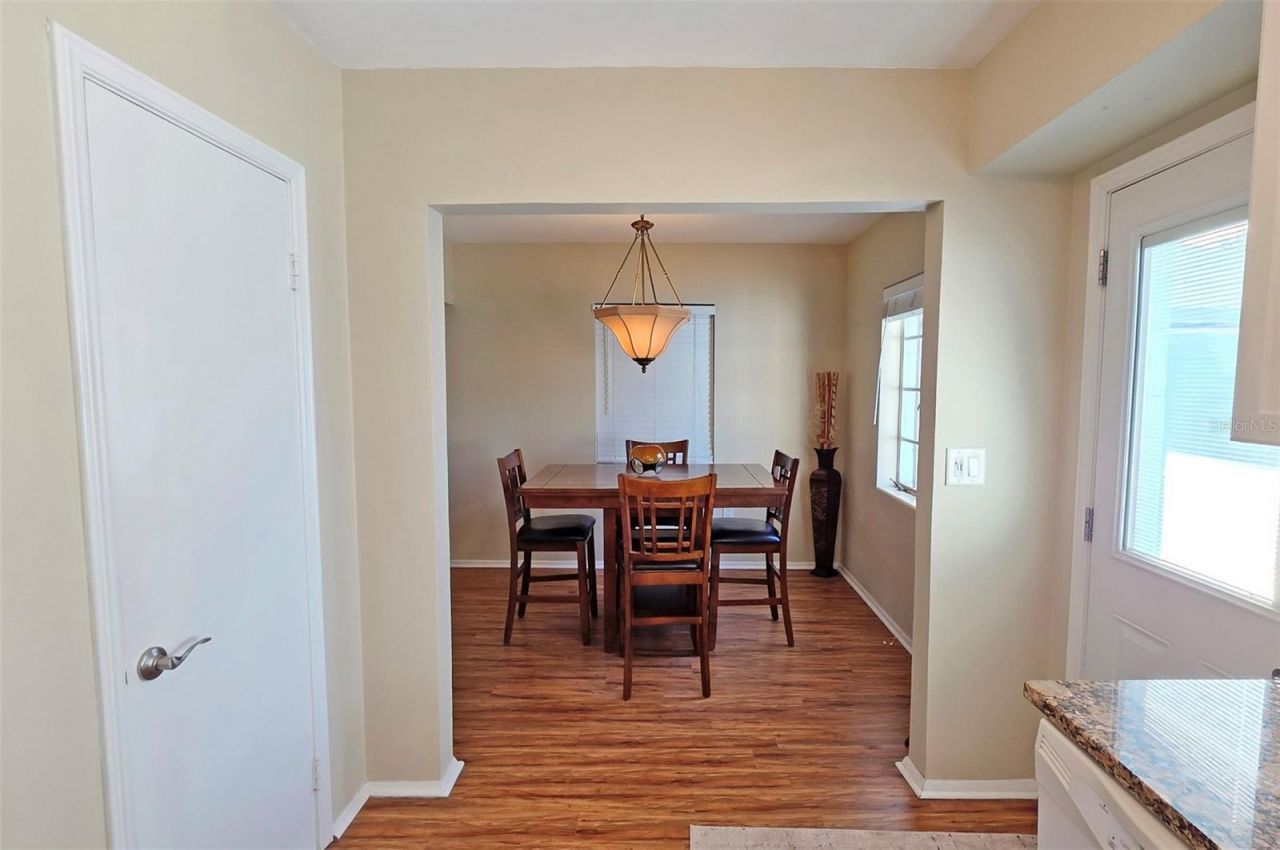 918 Indiana Lane, Sarasota, FL 34234 Photo