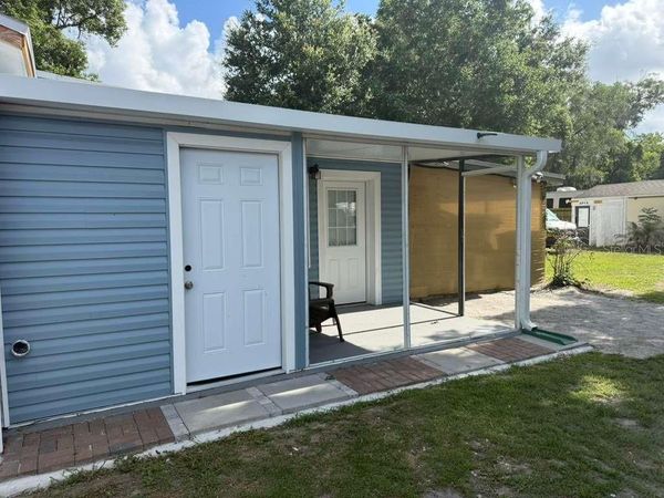 7 N CHRISTIANA AVENUE , APOPKA, FL 32703