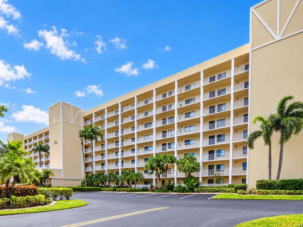 7290 KINGHURST Drive, Unit 807, Delray Beach, FL 33446