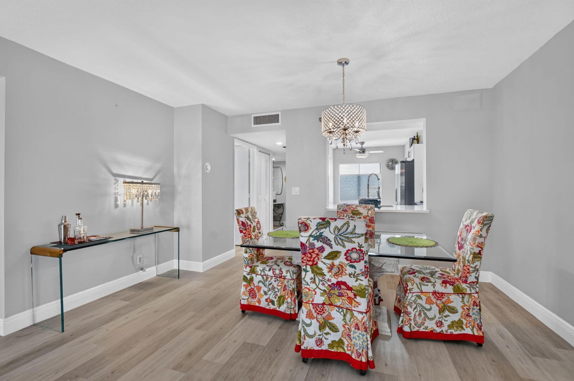 7290 Kinghurst Drive, Unit 807, Delray Beach, FL 33446 Photo