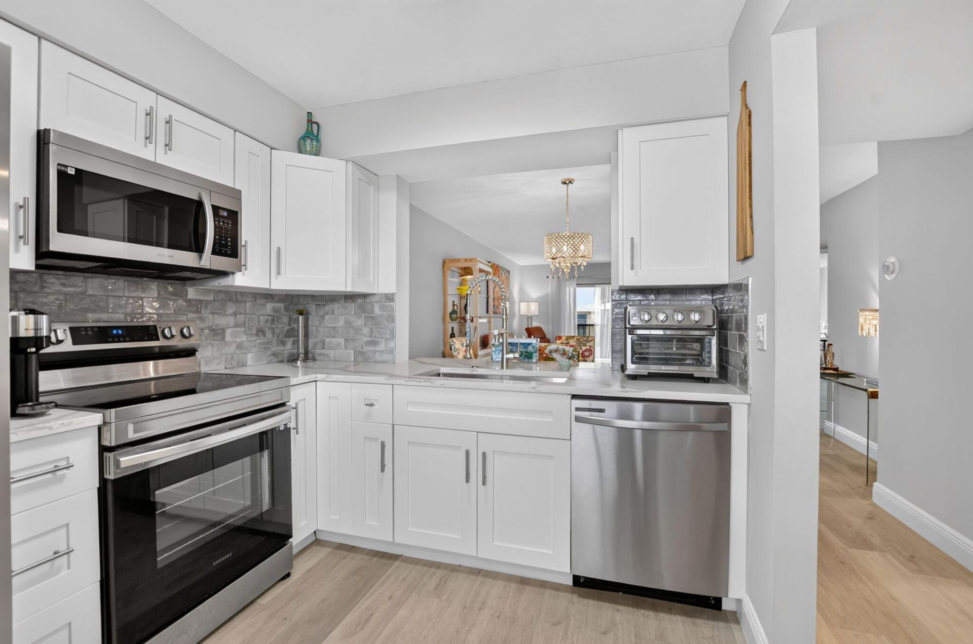 7290 Kinghurst Drive, Unit 807, Delray Beach, FL 33446 Photo