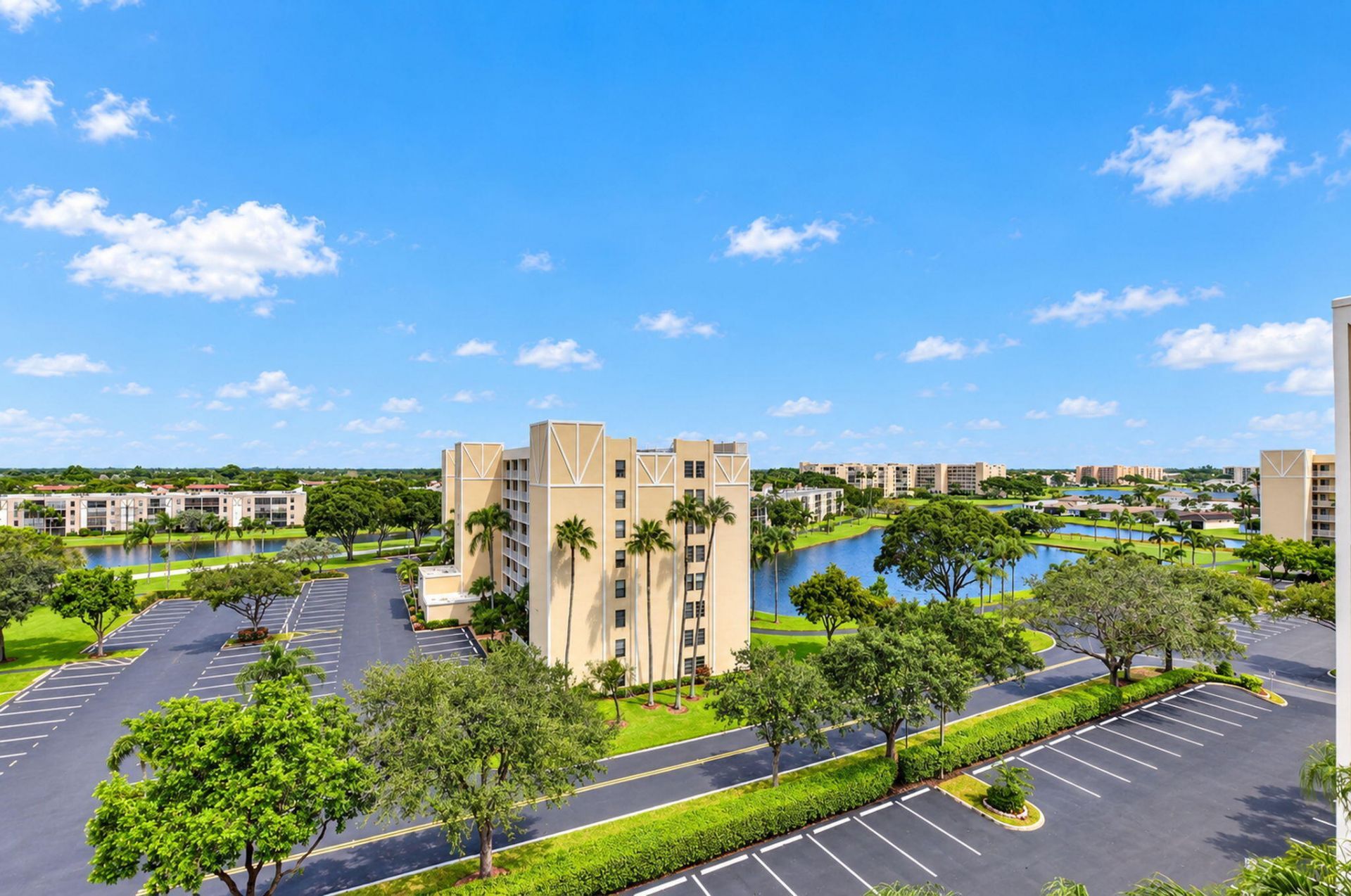 7290 Kinghurst Drive, Unit 807, Delray Beach, FL 33446 Photo