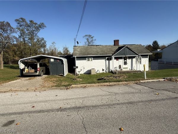 202 Harrison Avenue , Cadiz, OH 43907