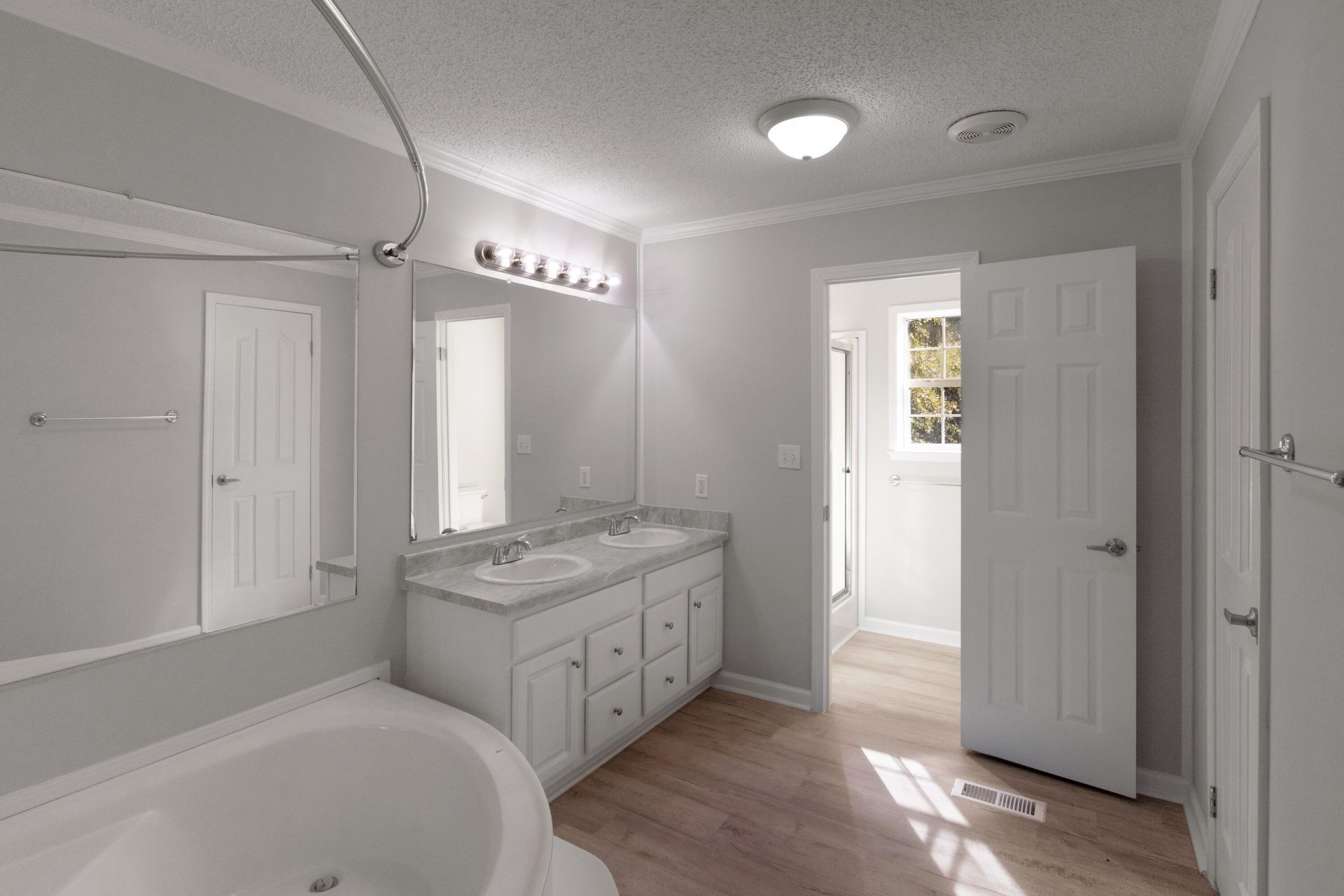 1108 Spiers Circle Photo 18