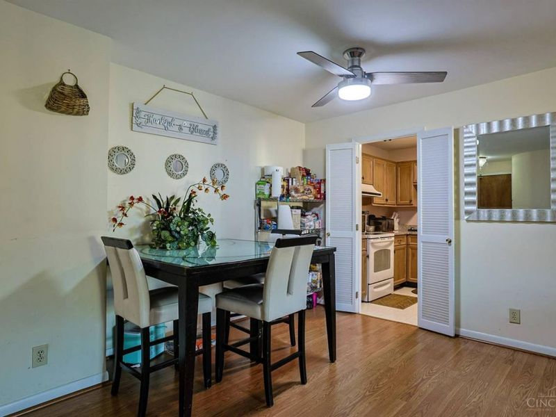3004 Glenmore Avenue, Unit 203, Cincinnati, OH 45238 Photo 6