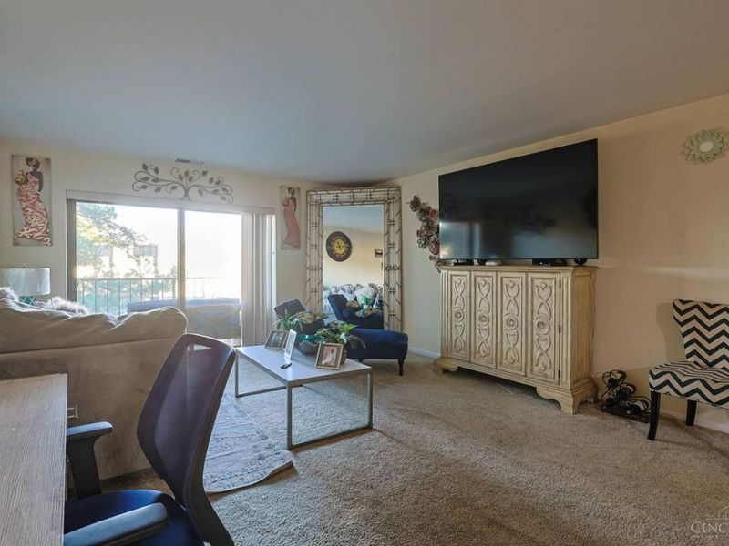 3004 Glenmore Avenue, Unit 203, Cincinnati, OH 45238 Photo 9