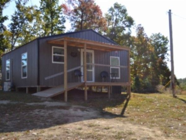 855 Old Hwy 52 , Celina, TN 38551