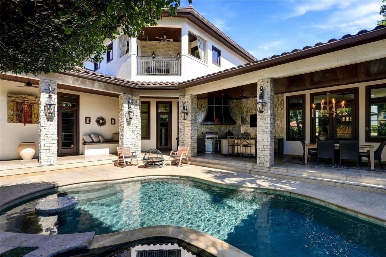 200 Brightwaters Boulevard Ne, Saint Petersburg, FL 33704 Photo