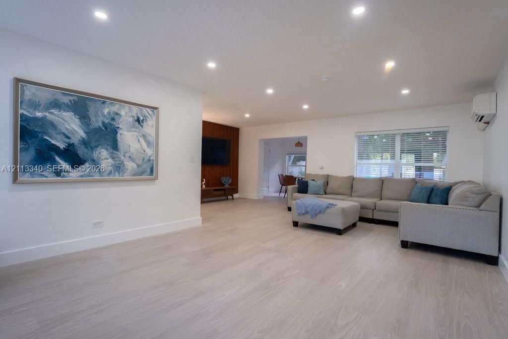 2705 Dolphin Dr , Marathon, FL 33050 Photo