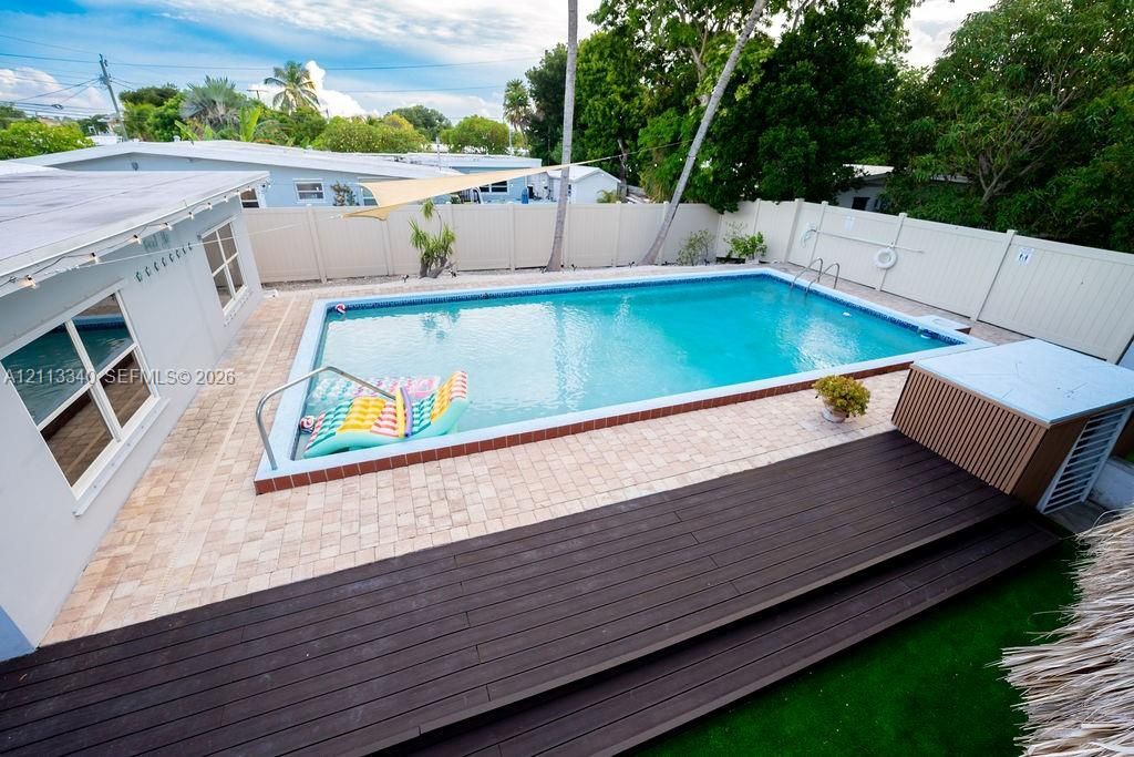 2705 Dolphin Dr , Marathon, FL 33050 Photo