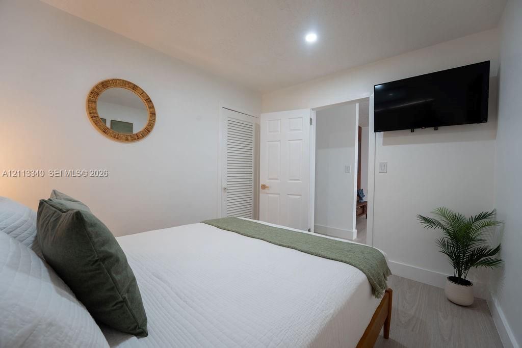 2705 Dolphin Dr , Marathon, FL 33050 Photo