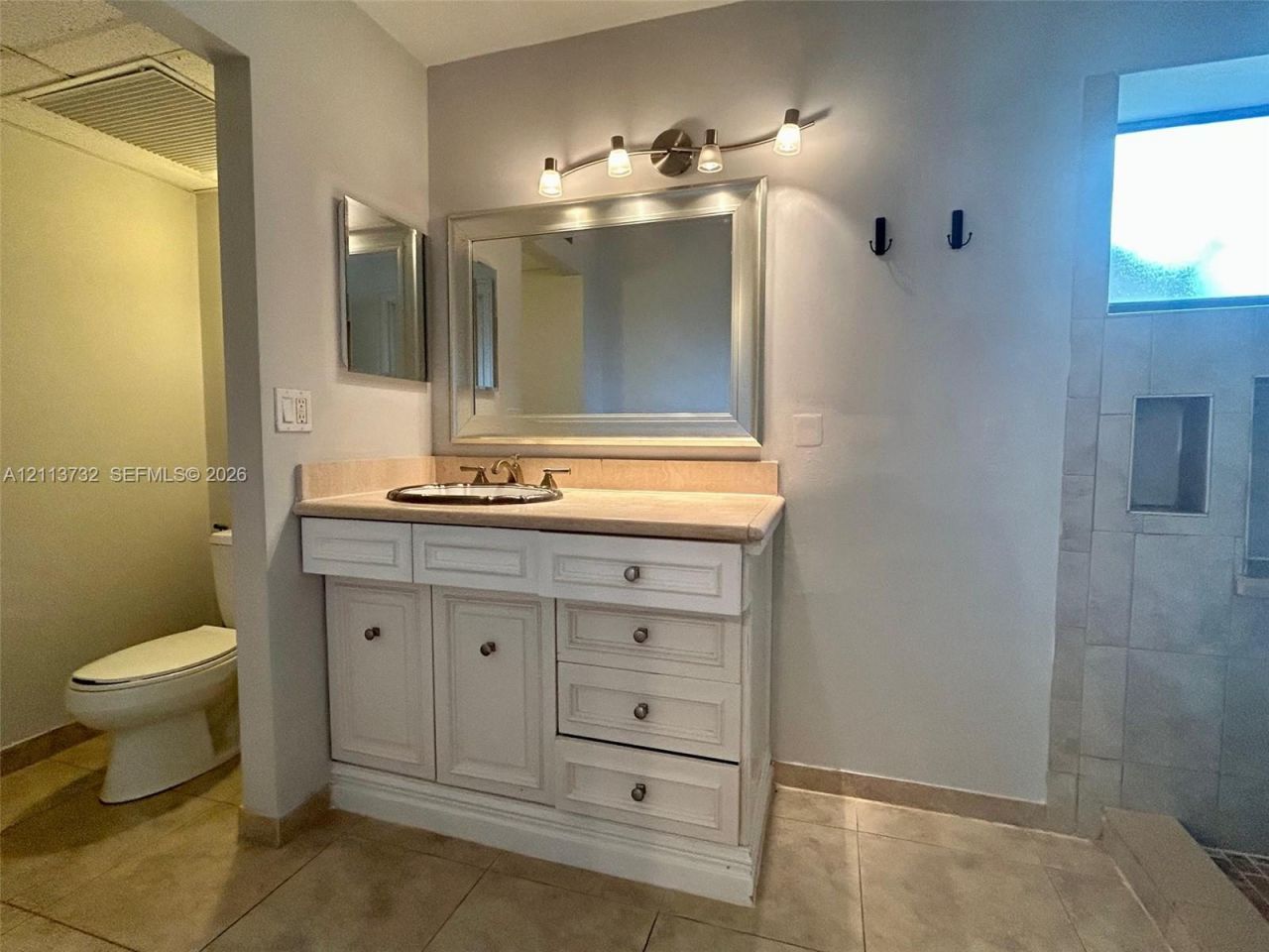 645 Executive Center Dr , Unit R107, West Palm Beach, FL 33401 Photo